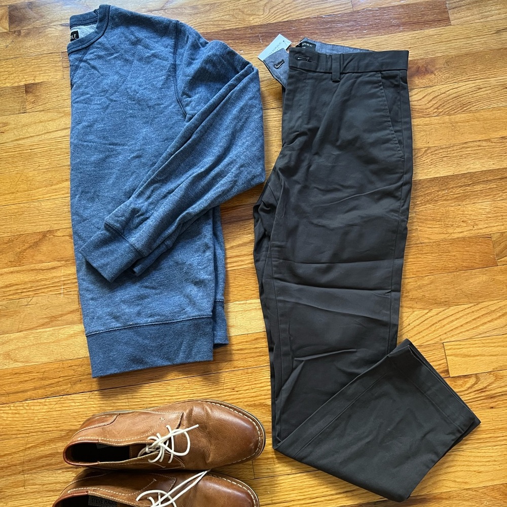 Banana republic Aiden stretch chino new with tags, size 30x30 grey